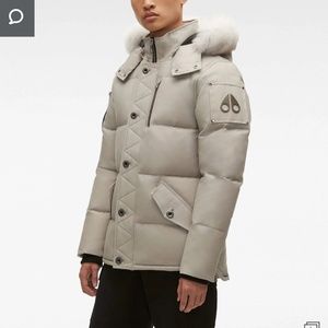 BRAND NEW storm grey/natural fox fur Mooseknucle 3Q jacket